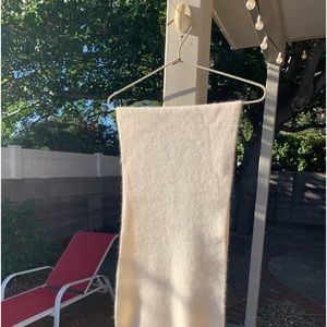 Morgan Taylor cream vanilla 12X60 inches scarf wool angora blend